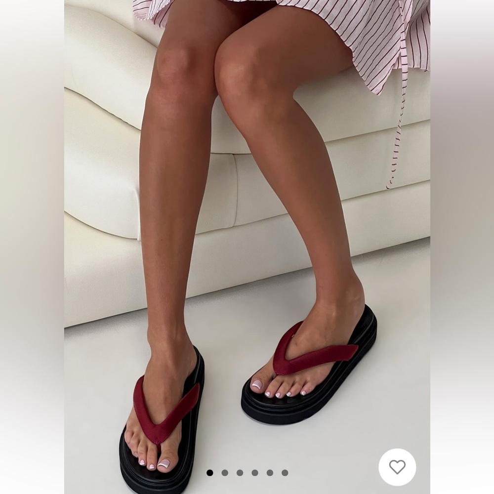 SOLDOUT PrincessPolly Therapy Bordeaux flats